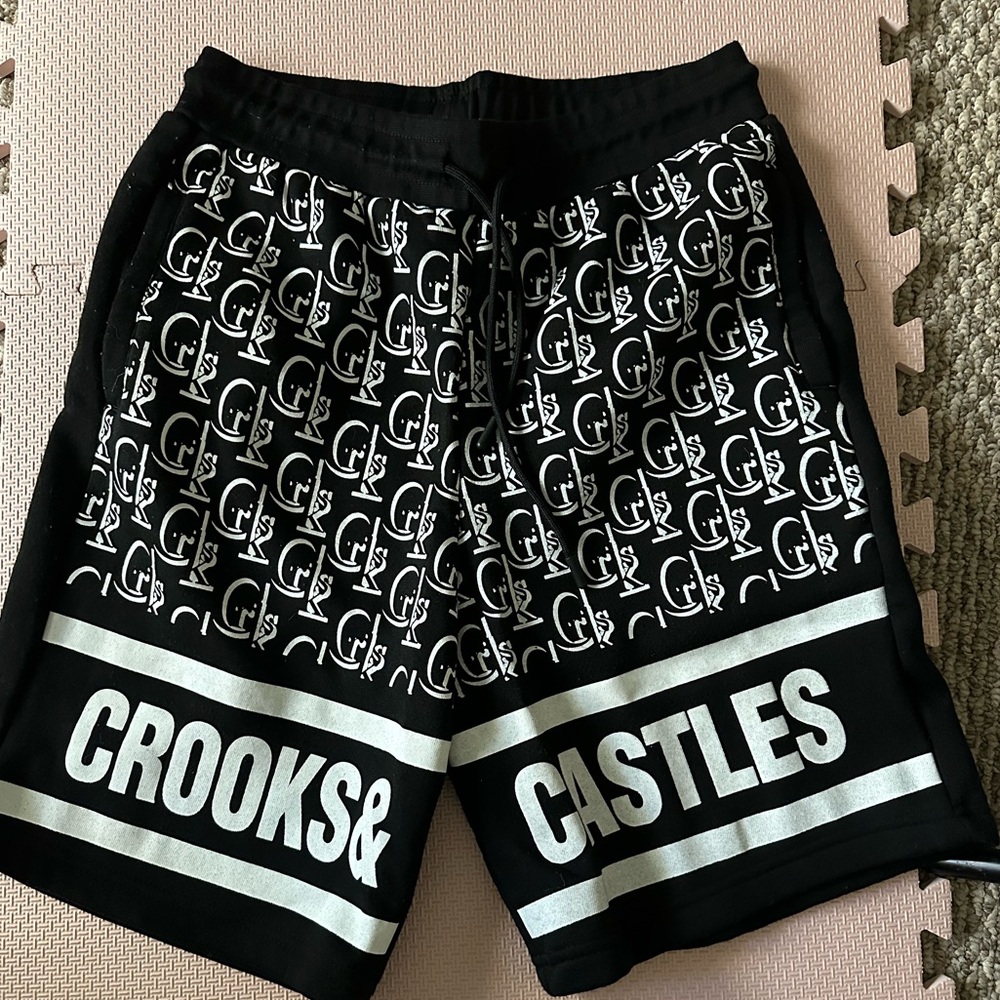 NWOT Crooks & Castles Sz L- Logo Men Shorts